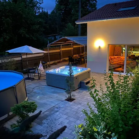 Maison Neuve Cocooning 6 Personnes Avec Et Piscine Chauffee Holiday home *
